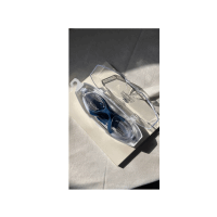 image ×